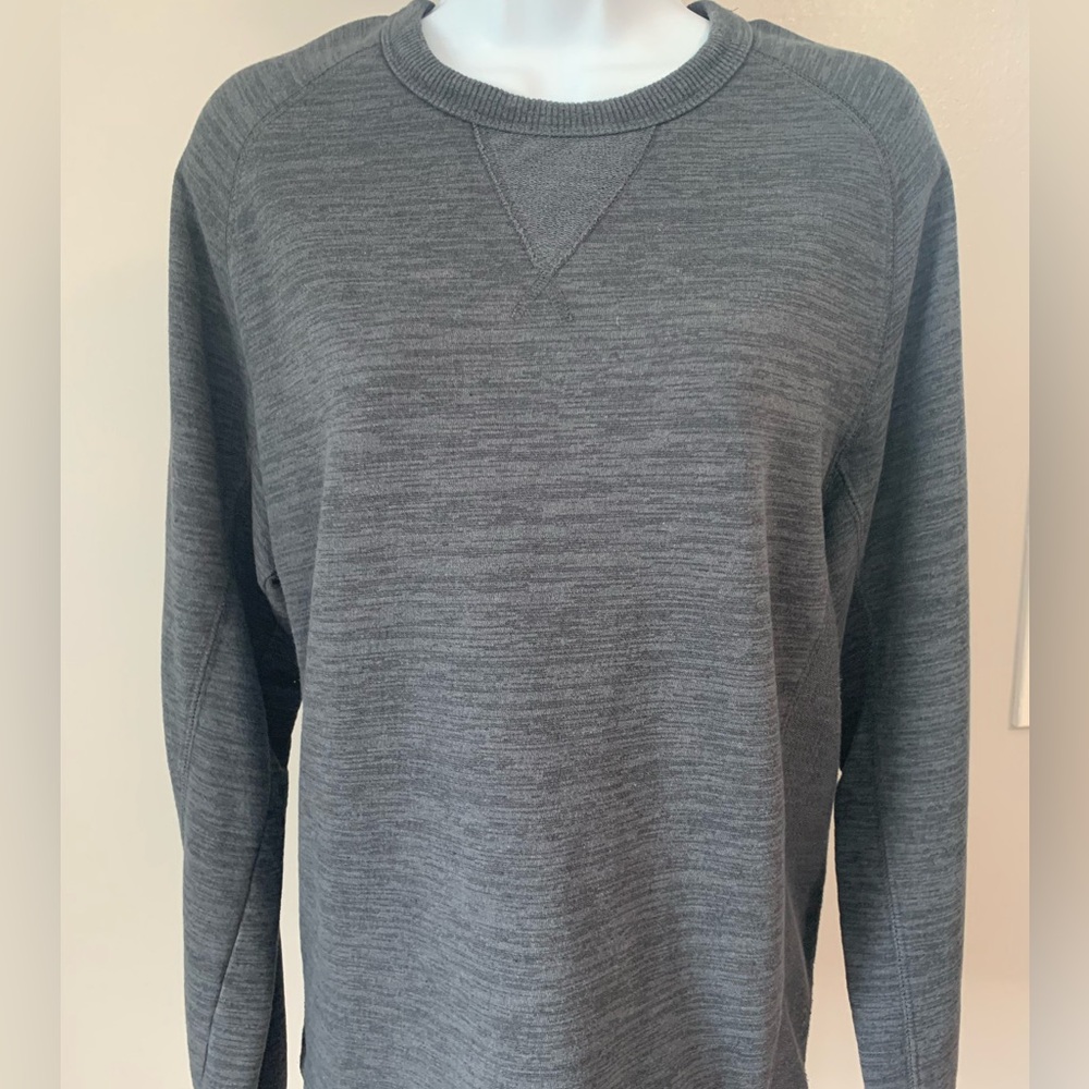 Champion Sweatshirt - Picture 1 of 16